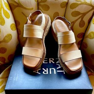 Naturalizer sandals, Holden size 7 1/2